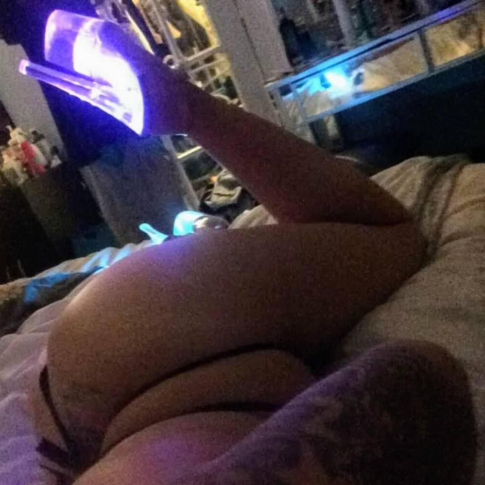 
                        Windsors Finest Jewel
                     is Female Escorts. | windsor | Ontario | Canada | canadapleasure.com 