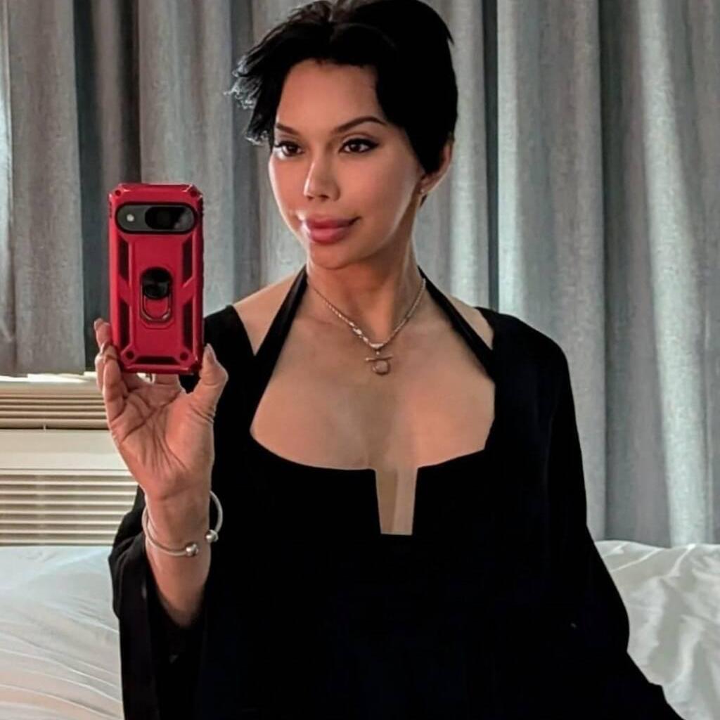 
                        Allie Zeon
                     is Female Escorts. | Cariboo | British Columbia | Canada | canadapleasure.com 