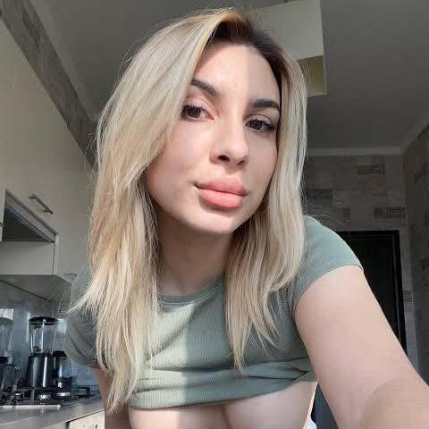 
                        Linda
                     is Female Escorts. | St. Albert | Alberta | Canada | canadapleasure.com 