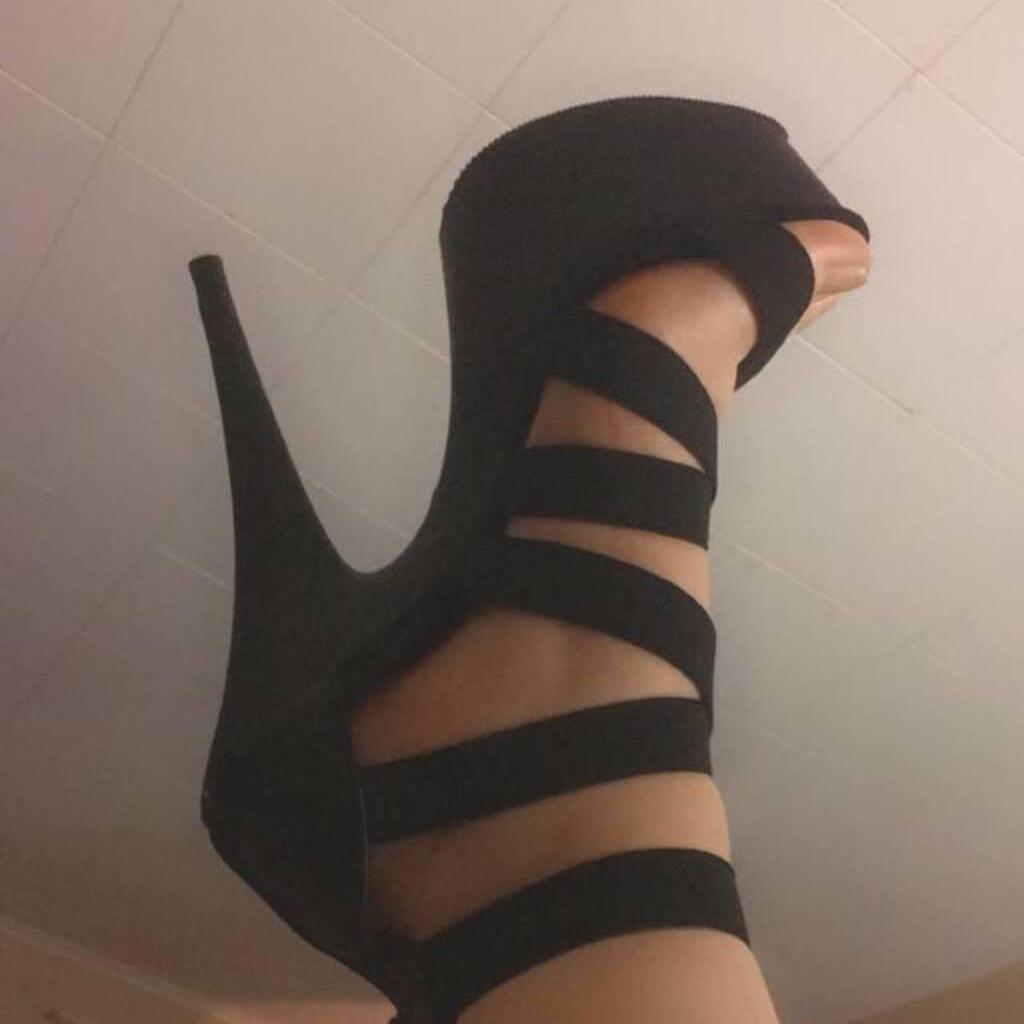 
                        Arie
                     is Female Escorts. | belleville | Ontario | Canada | canadapleasure.com 