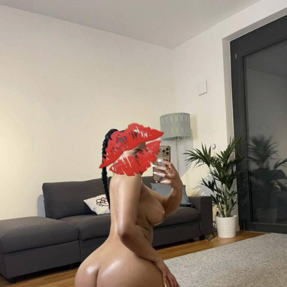 
                        Dior
                     is Female Escorts. | windsor | Ontario | Canada | canadapleasure.com 