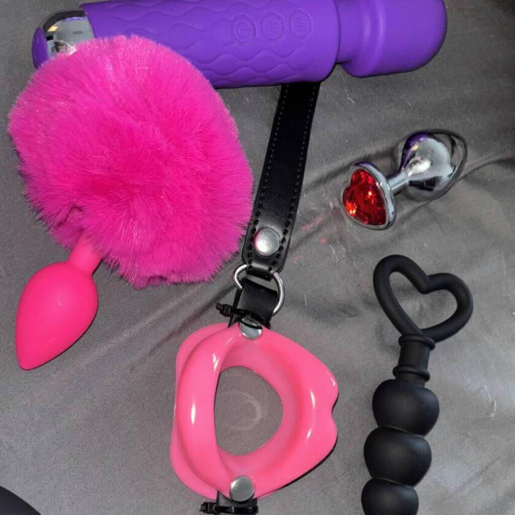 
                        Angel
                     is Female Escorts. | Lethbridge | Alberta | Canada | canadapleasure.com 