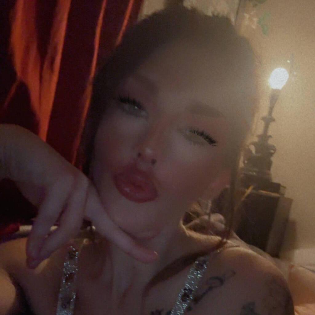 
                        Bri
                     is Female Escorts. | Comox Balley | British Columbia | Canada | canadapleasure.com 