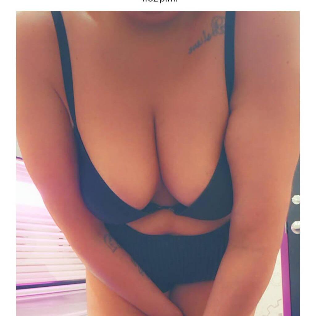 
                        Janelle
                     is Female Escorts. | Edmonton | Alberta | Canada | canadapleasure.com 