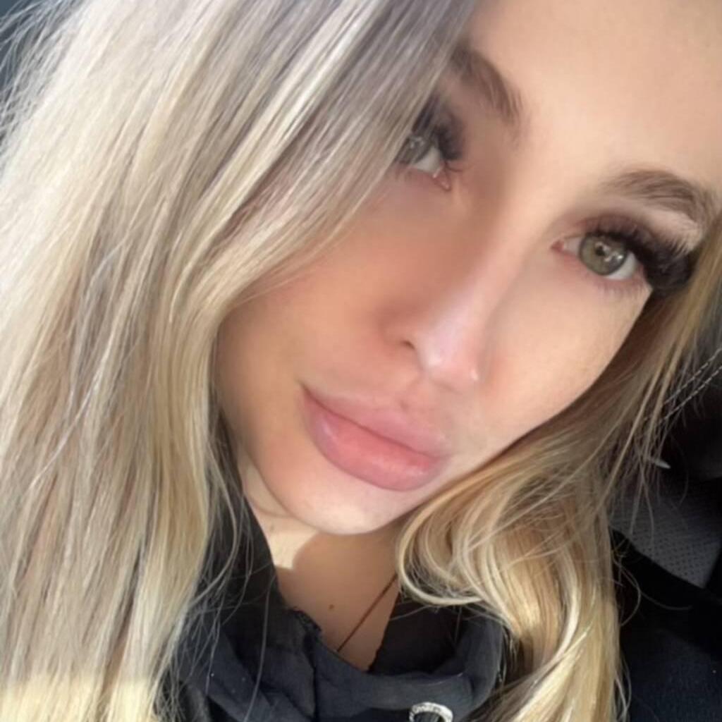 
                        Bella
                     is Female Escorts. | Lethbridge | Alberta | Canada | canadapleasure.com 