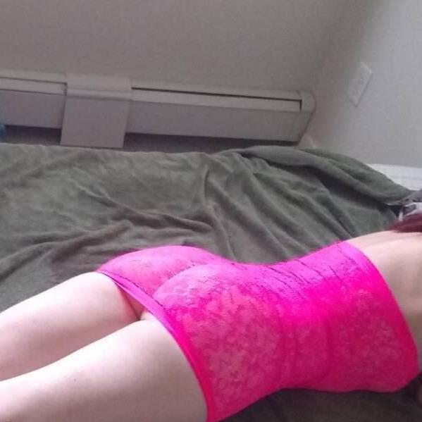 
                        Elle
                     is Female Escorts. | Edmonton | Alberta | Canada | canadapleasure.com 