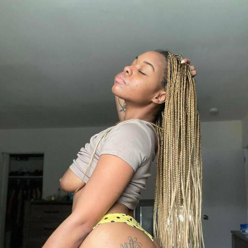 
                        Grace
                     is Female Escorts. | Moncton | New Brunswick | Canada | canadapleasure.com 
