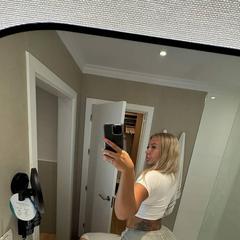 
                        Dianne
                     is Female Escorts. | Comox Balley | British Columbia | Canada | canadapleasure.com 