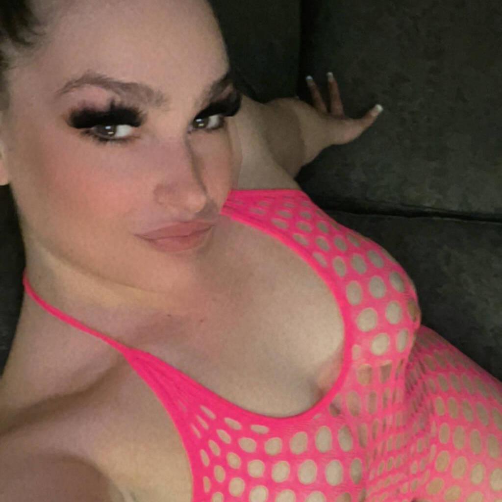 
                        Tiffany
                     is Female Escorts. | Quebec City | Quebec | Canada | canadapleasure.com 