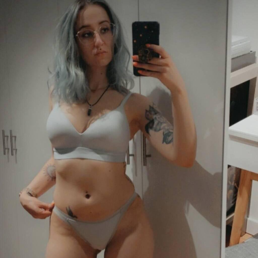 
                        Katy
                     is Female Escorts. | Comox Balley | British Columbia | Canada | canadapleasure.com 