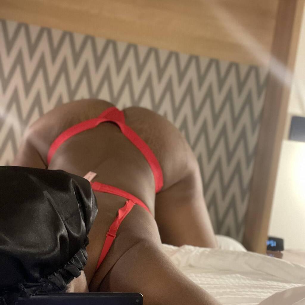 
                        437.297.2302 • SANDRA
                     is Female Escorts. | Quebec City | Quebec | Canada | canadapleasure.com 