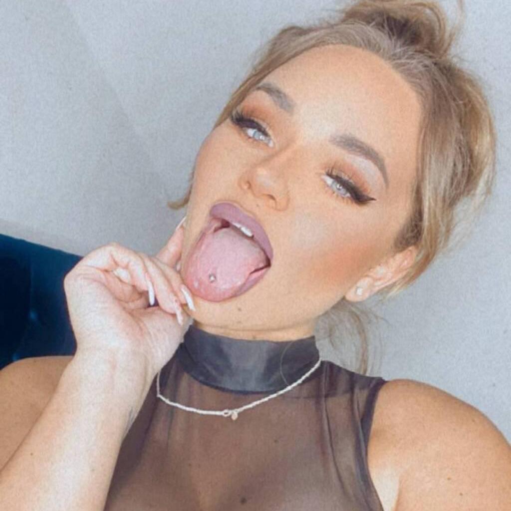 
                        Sabrina
                     is Female Escorts. | Saguenay | Quebec | Canada | canadapleasure.com 