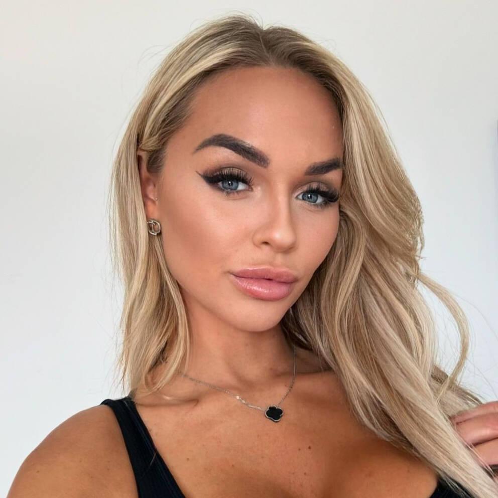 
                        Sabrina
                     is Female Escorts. | Saguenay | Quebec | Canada | canadapleasure.com 