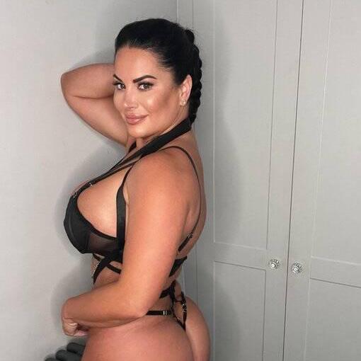 
                        Julie
                     is Female Escorts. | Saguenay | Quebec | Canada | canadapleasure.com 