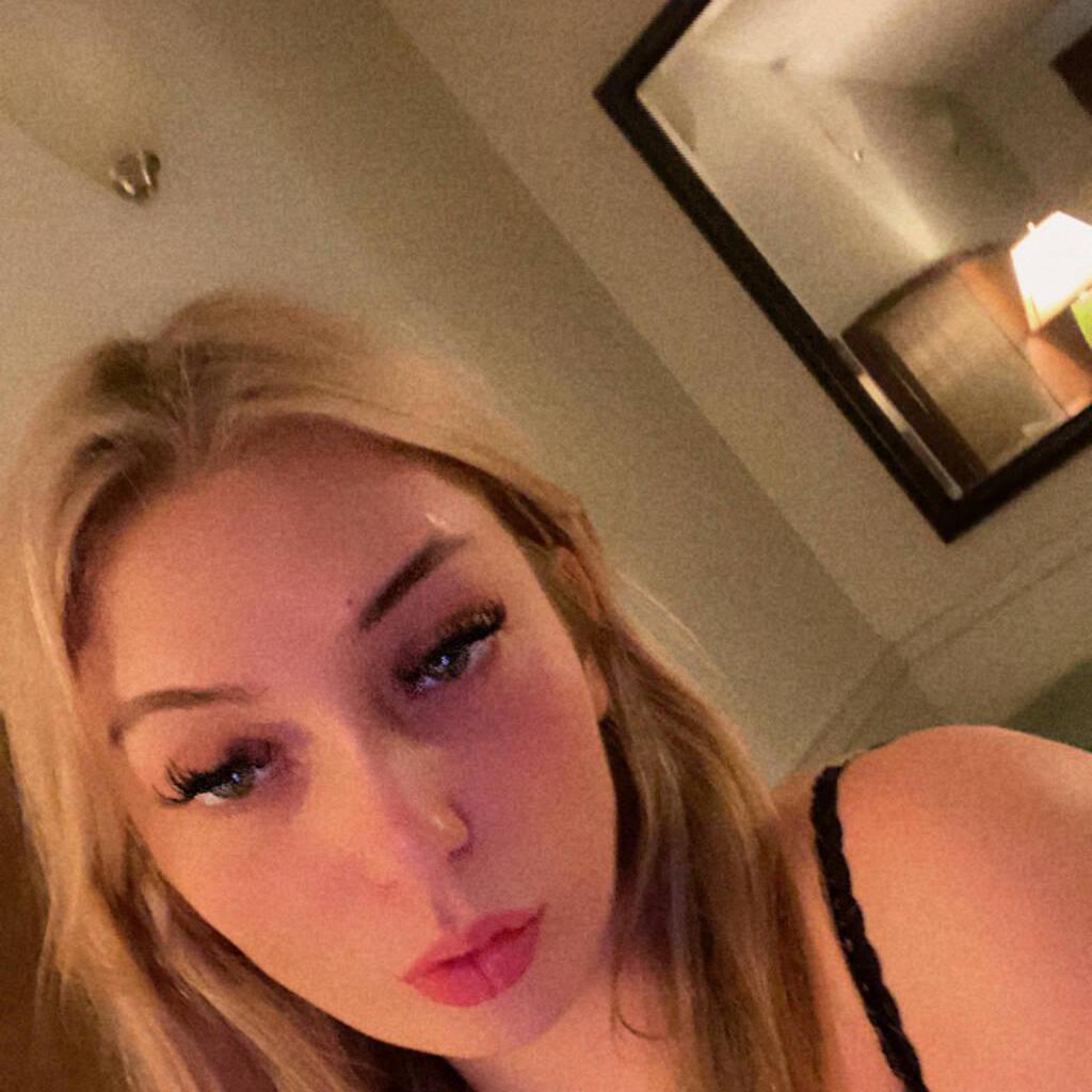 
                        Celina
                     is Female Escorts. | Abbotsford | British Columbia | Canada | canadapleasure.com 