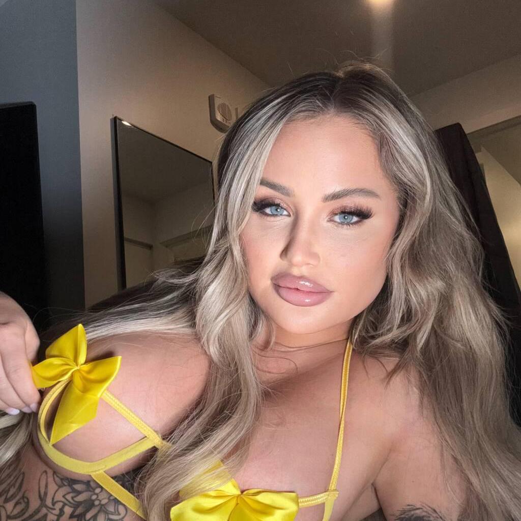 
                        Bianca White
                     is Female Escorts. | St. John | New Brunswick | Canada | canadapleasure.com 