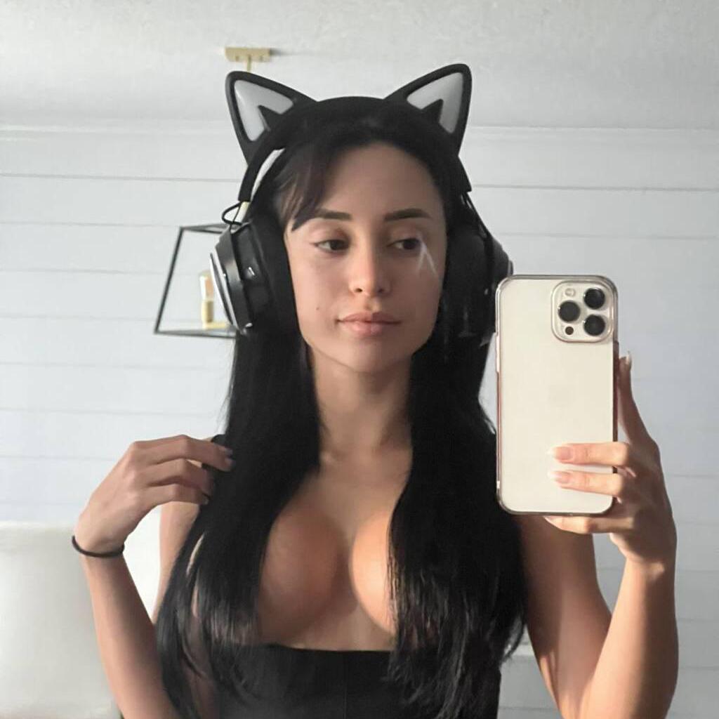 
                        Eva Lena
                     is Female Escorts. | Saguenay | Quebec | Canada | canadapleasure.com 