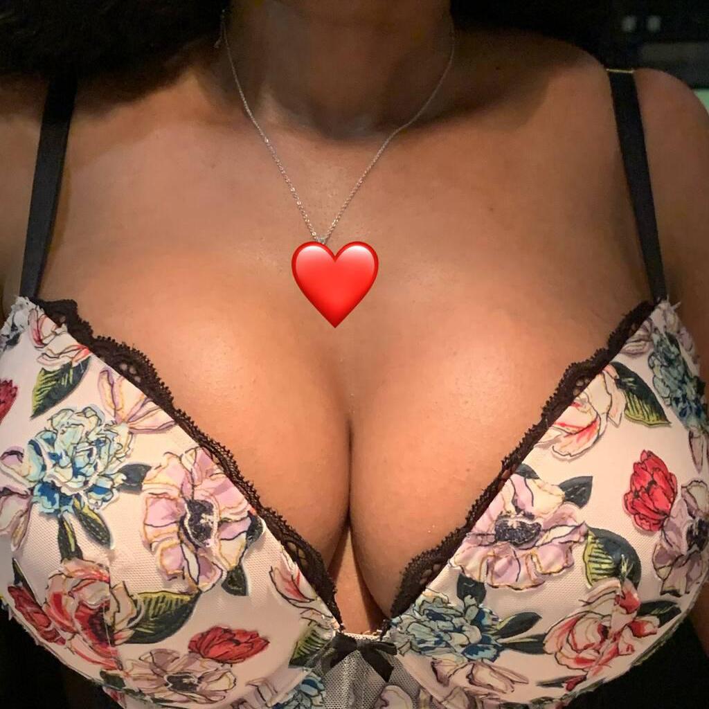 
                        Sara
                     is Female Escorts. | Edmonton | Alberta | Canada | canadapleasure.com 