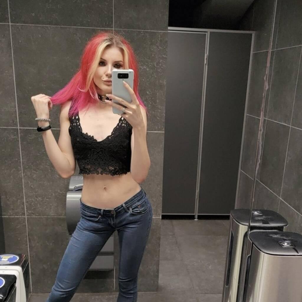 
                        Barbie
                     is Female Escorts. | Grande Prairie | Alberta | Canada | canadapleasure.com 
