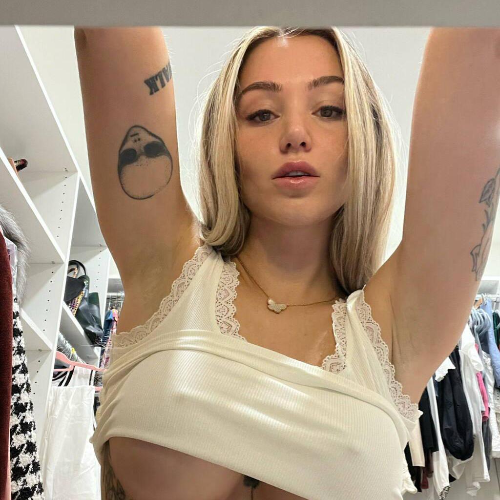 
                        Heidi
                     is Female Escorts. | Sunshine Coast | British Columbia | Canada | canadapleasure.com 