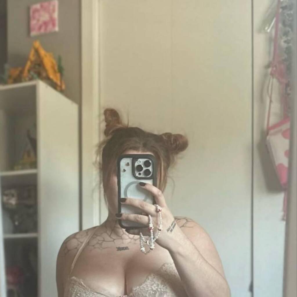 
                        Fée
                     is Female Escorts. | Quebec City | Quebec | Canada | canadapleasure.com 