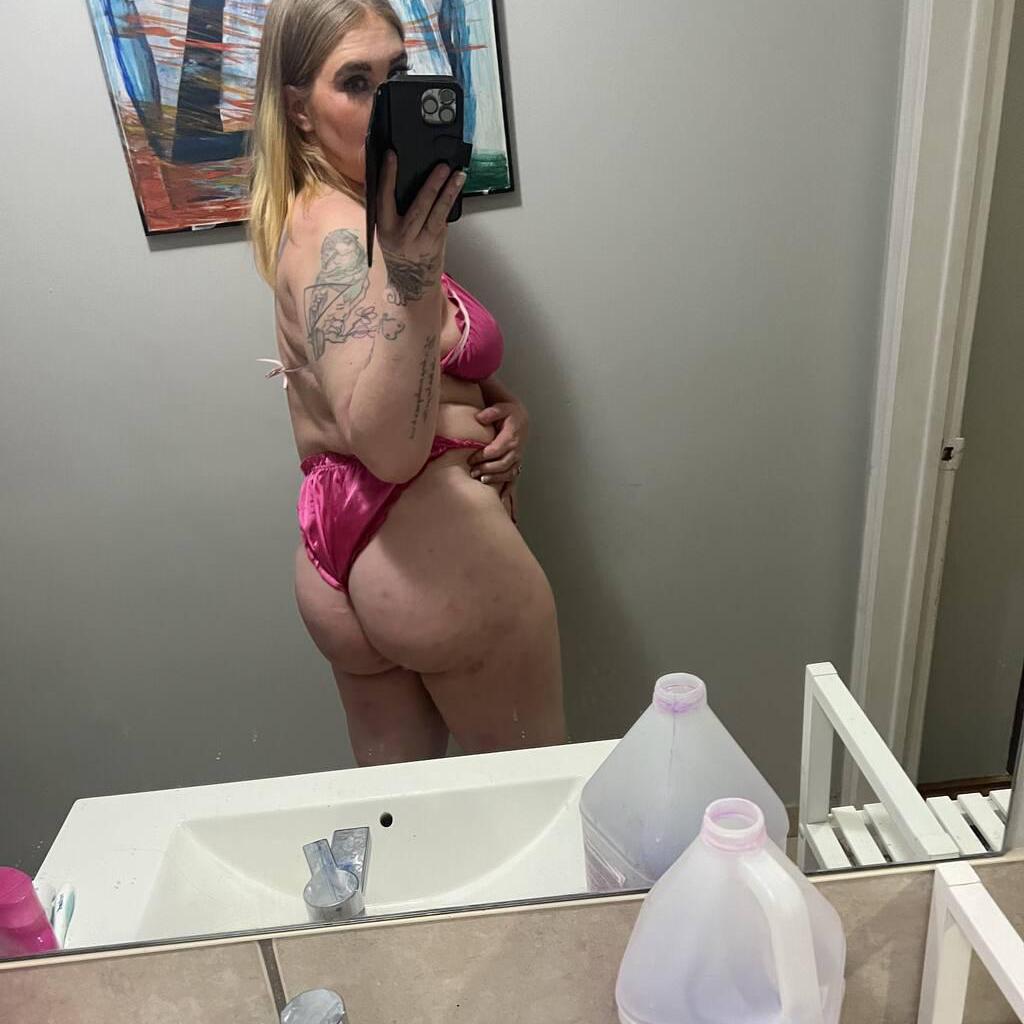 
                        Vivian
                     is Female Escorts. | Chatham | Ontario | Canada | canadapleasure.com 