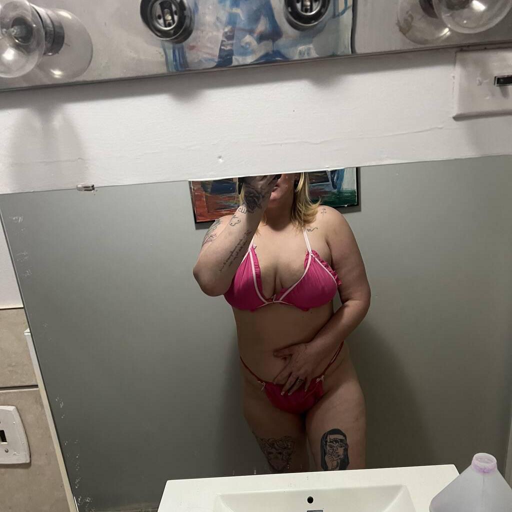 
                        Vivian
                     is Female Escorts. | Chatham | Ontario | Canada | canadapleasure.com 
