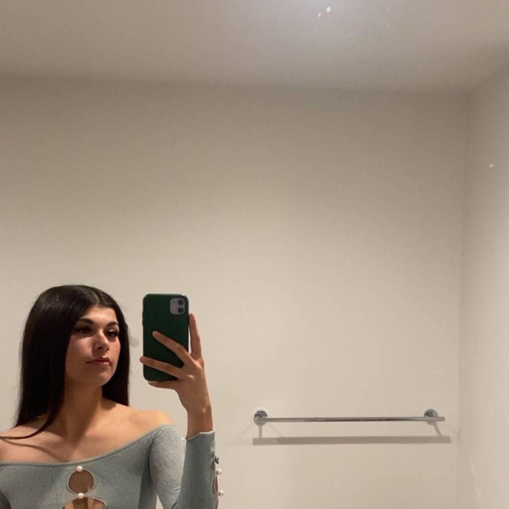 
                        Ari
                     is Female Escorts. | Vancouver | British Columbia | Canada | canadapleasure.com 