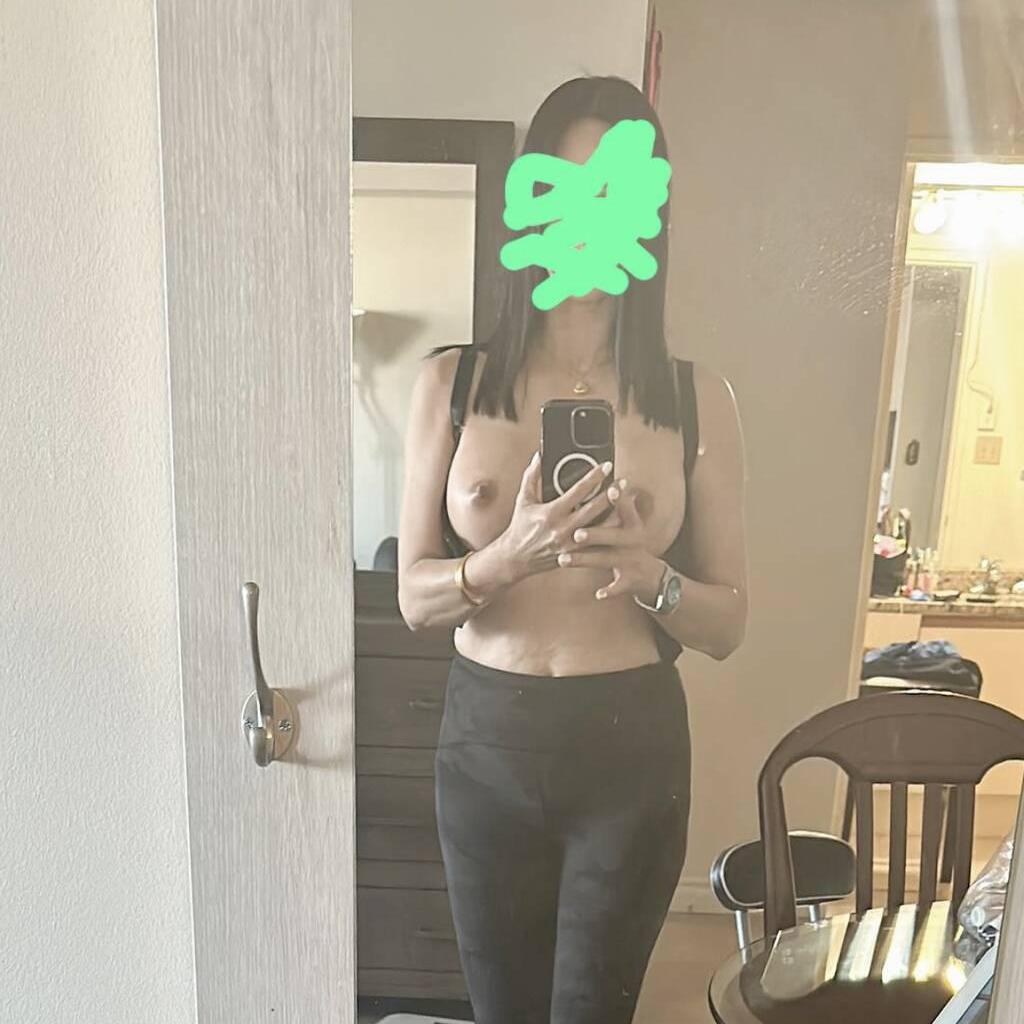 
                        Helen
                     is Female Escorts. | Kamloops | British Columbia | Canada | canadapleasure.com 