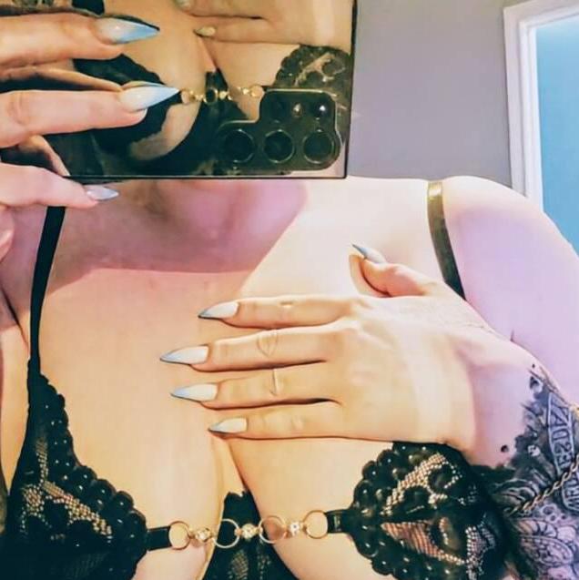 
                        Ivy Blue
                     is Female Escorts. | Edmonton | Alberta | Canada | canadapleasure.com 