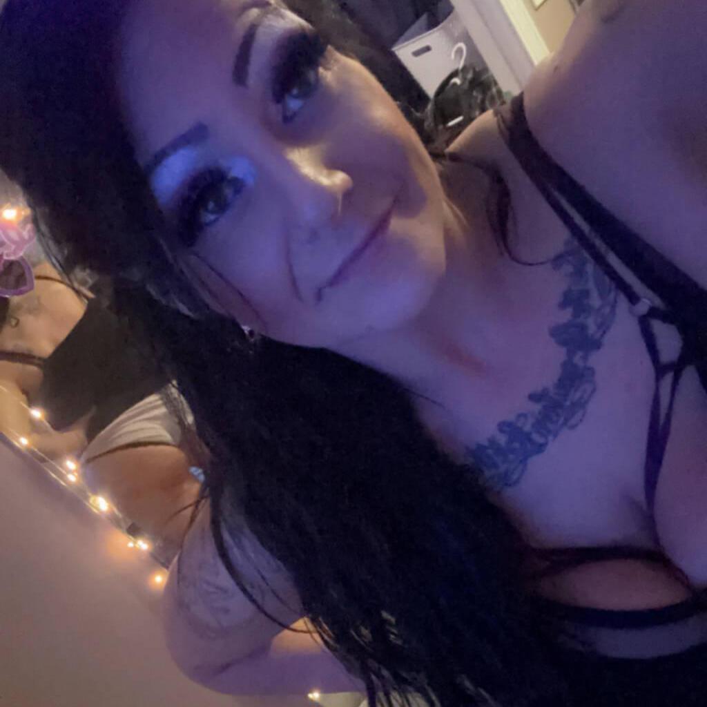 
                        Sinful Sara
                     is Female Escorts. | St. Albert | Alberta | Canada | canadapleasure.com 