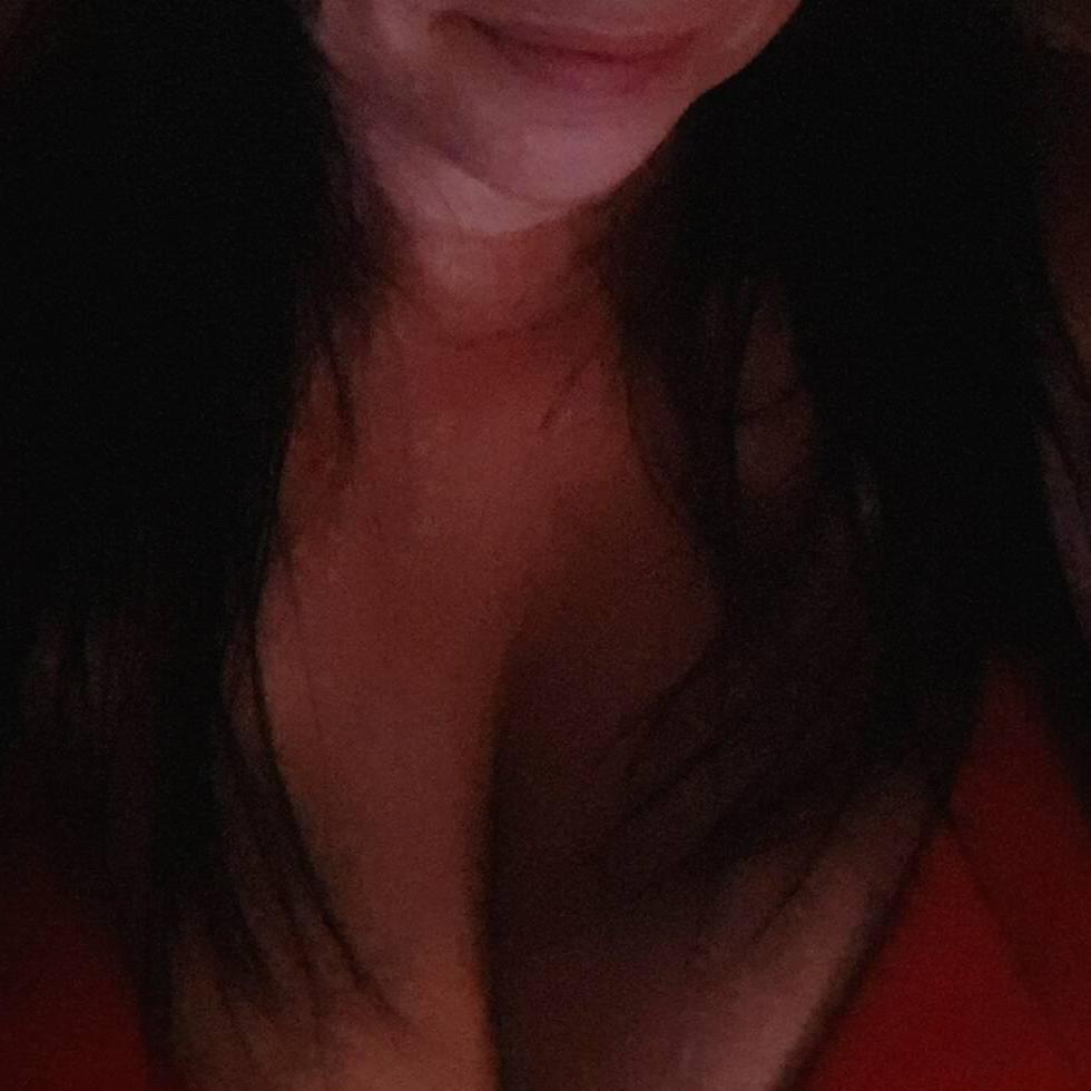 
                        Taylor
                     is Female Escorts. | Fredericton | New Brunswick | Canada | canadapleasure.com 