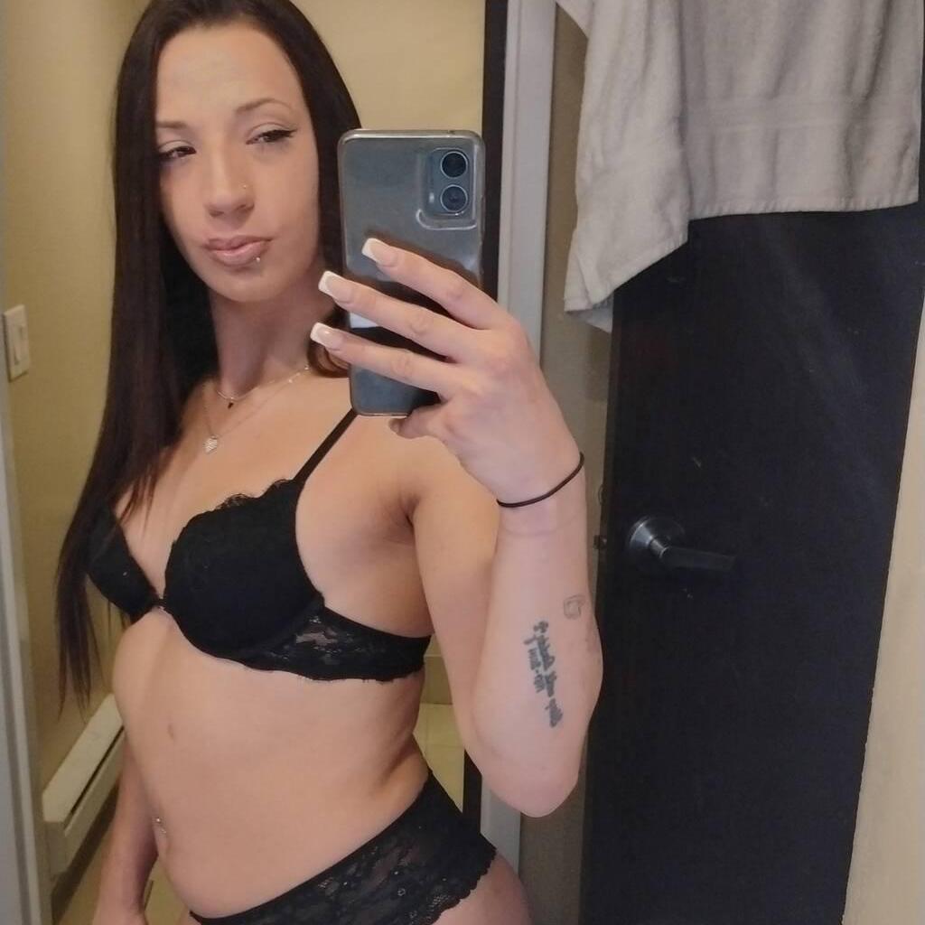 
                        Chloe
                     is Female Escorts. | Grande Prairie | Alberta | Canada | canadapleasure.com 