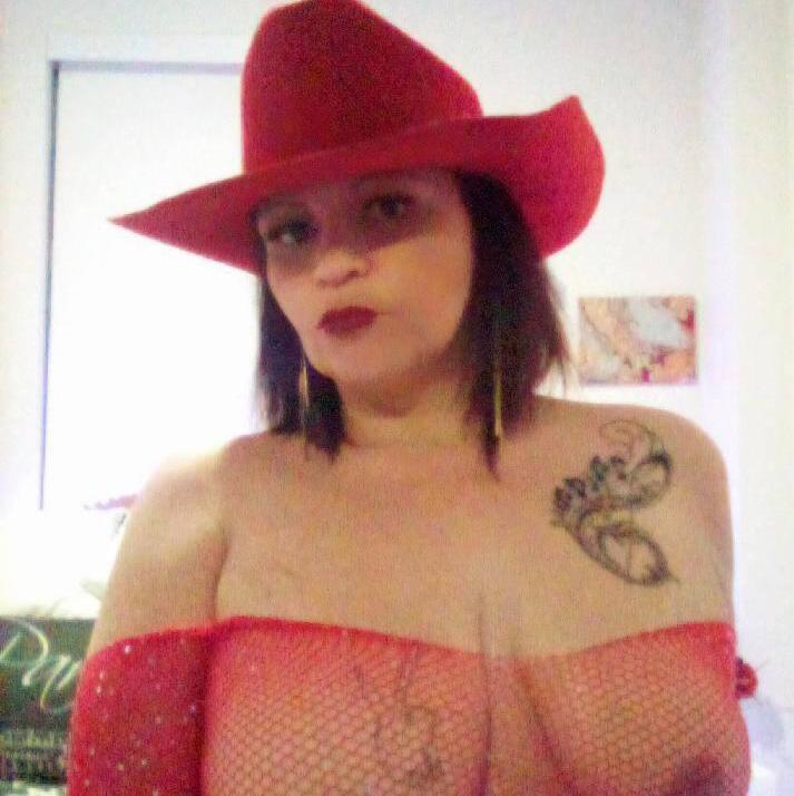 
                        Leona
                     is Female Escorts. | Calgary | Alberta | Canada | canadapleasure.com 