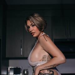 
                        Kiana
                     is Female Escorts. | Lethbridge | Alberta | Canada | canadapleasure.com 