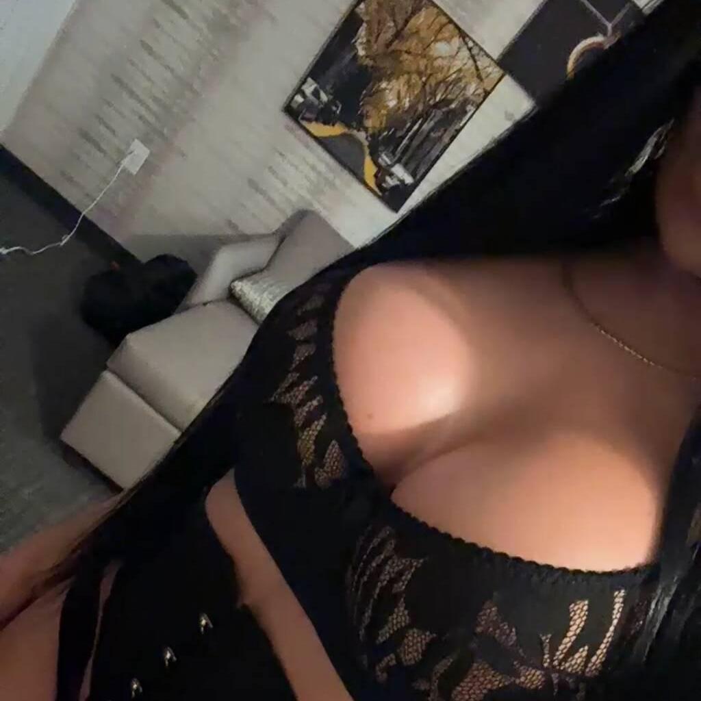 
                        French Bombshell Keissy
                     is Female Escorts. | Grande Prairie | Alberta | Canada | canadapleasure.com 