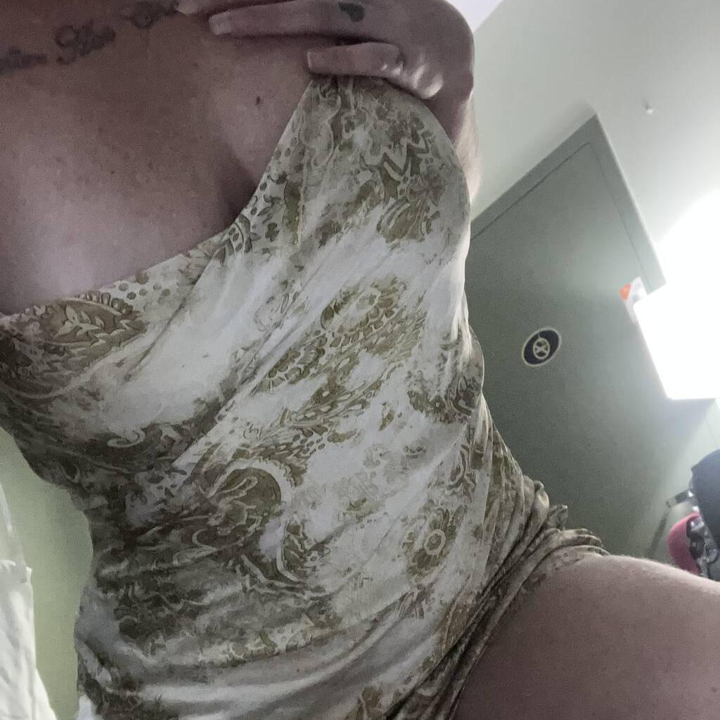 
                        Just sum girl you kno
                     is Female Escorts. | belleville | Ontario | Canada | canadapleasure.com 