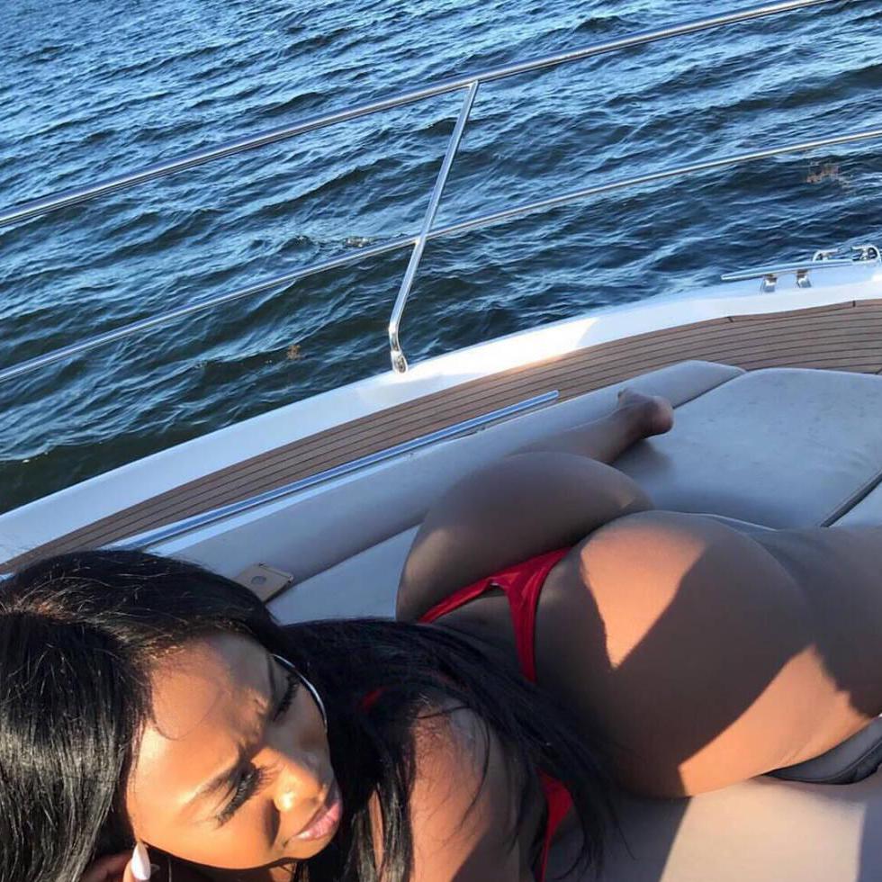 
                        Lesa
                     is Female Escorts. | belleville | Ontario | Canada | canadapleasure.com 