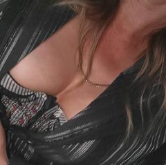 
                        Hillary
                     is Female Escorts. | Kelowna | British Columbia | Canada | canadapleasure.com 