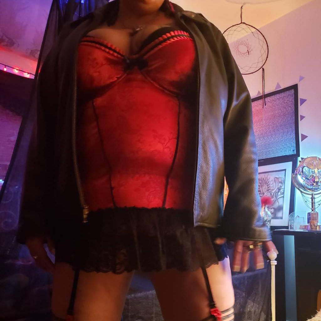 
                        Vivien
                     is Female Escorts. | Regina | Saskatchewan | Canada | canadapleasure.com 