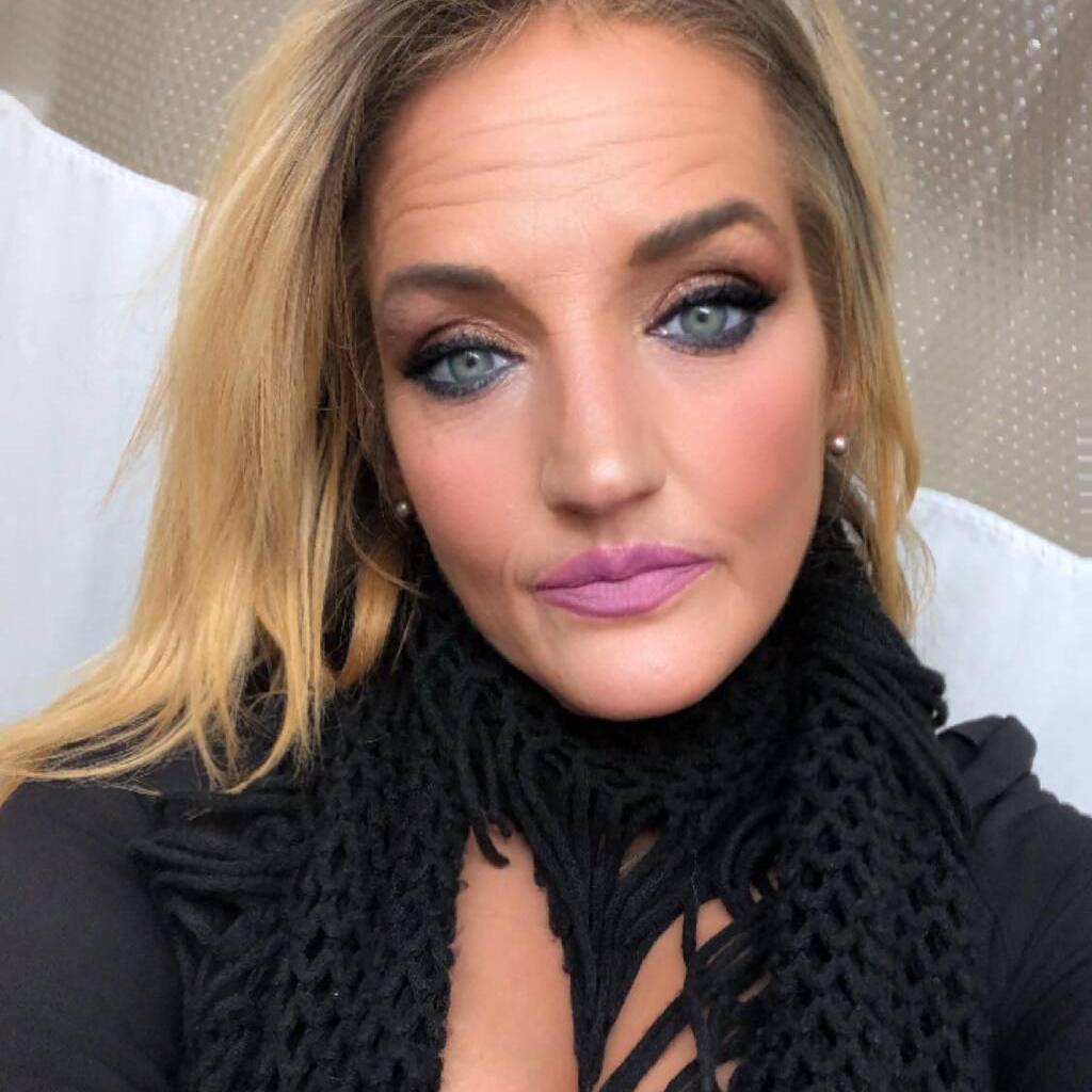 
                        Fadora Hess
                     is Female Escorts. | Sarnia | Ontario | Canada | canadapleasure.com 