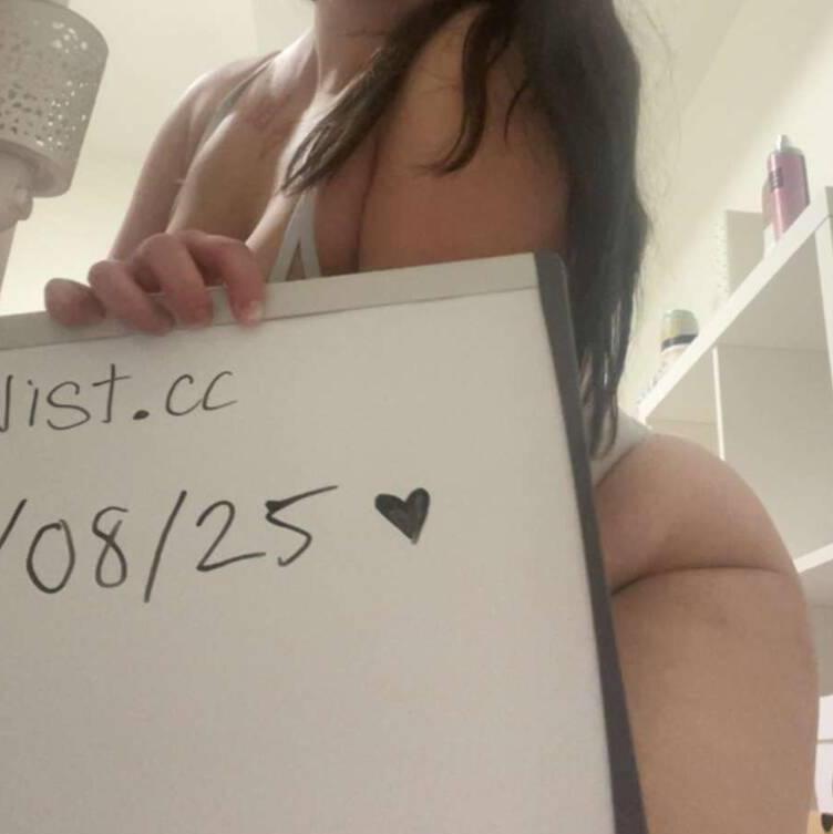 
                        Lola
                     is Female Escorts. | Edmonton | Alberta | Canada | canadapleasure.com 