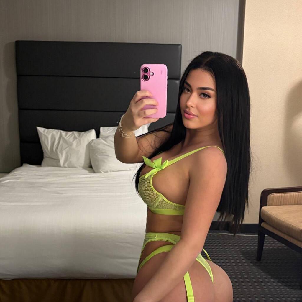 
                        Zera
                     is Female Escorts. | Toronto | Ontario | Canada | canadapleasure.com 