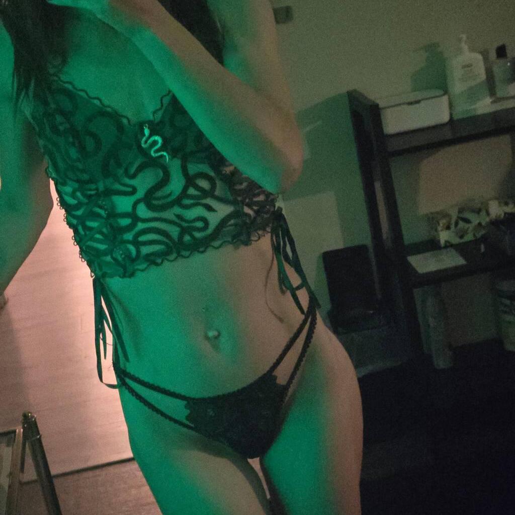 
                        Alice
                     is Female Escorts. | Kelowna | British Columbia | Canada | canadapleasure.com 