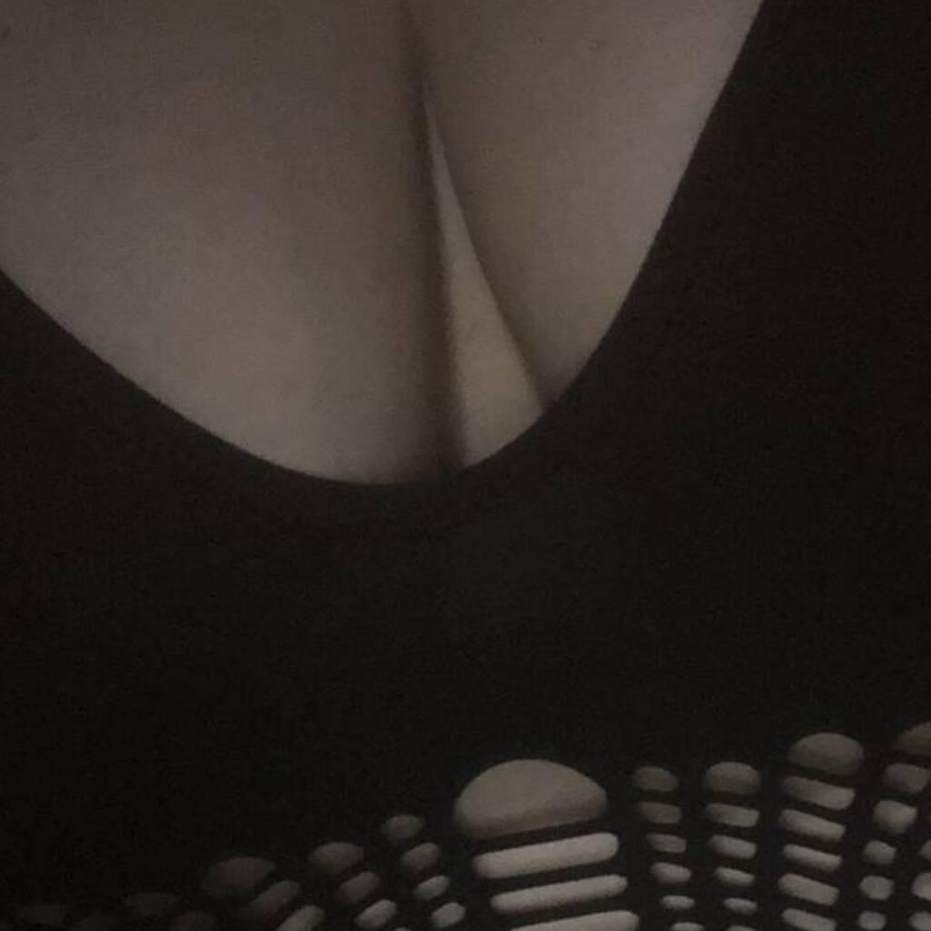 
                        Mackenzie
                     is Female Escorts. | Toronto | Ontario | Canada | canadapleasure.com 