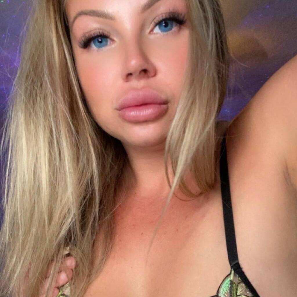 
                        Xnicolex
                     is Female Escorts. | Brandon | Manitoba | Canada | canadapleasure.com 