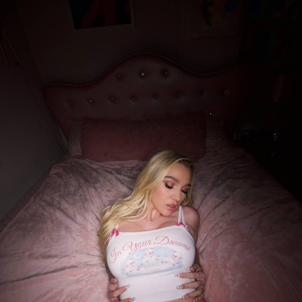 
                        Siarra lena
                     is Female Escorts. | Trois Rivieres | Quebec | Canada | canadapleasure.com 