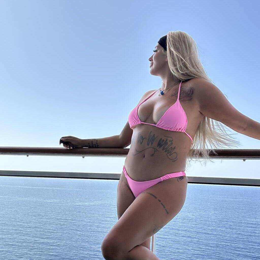 
                        Jennyfer
                     is Female Escorts. | Montreal | Quebec | Canada | canadapleasure.com 