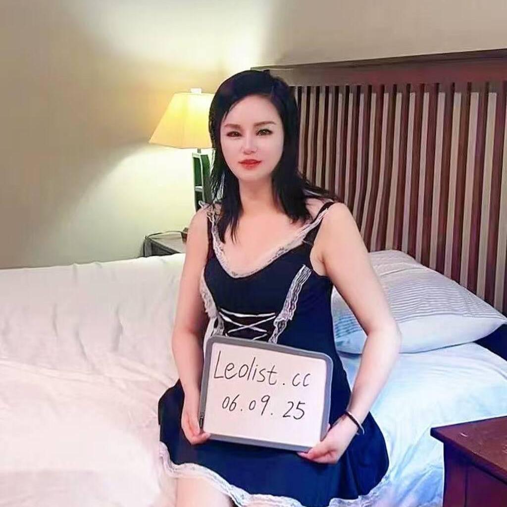 
                        Kelly& YingYing
                     is Female Escorts. | Ft Mcmurray | Alberta | Canada | canadapleasure.com 