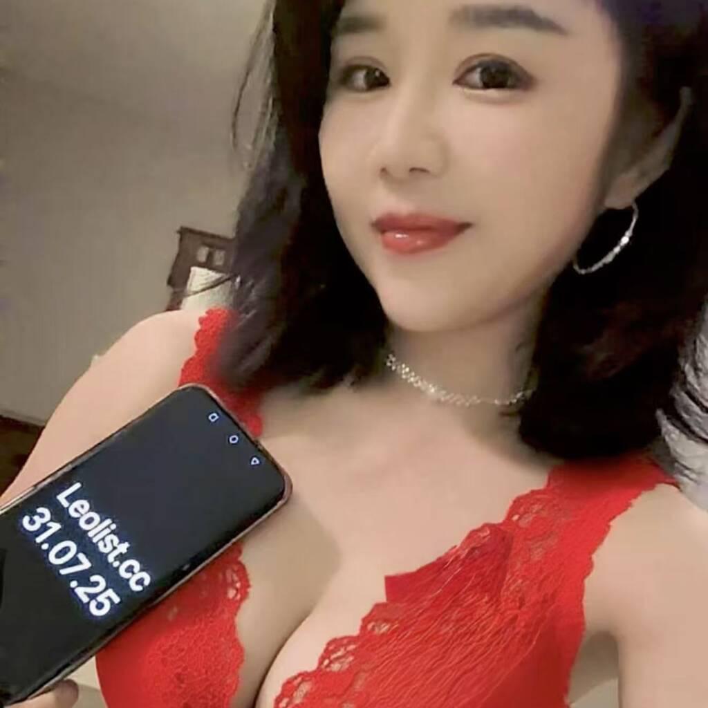 
                        Kelly& YingYing
                     is Female Escorts. | Ft Mcmurray | Alberta | Canada | canadapleasure.com 